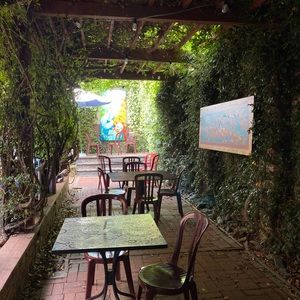 Meet your Posher, Gina